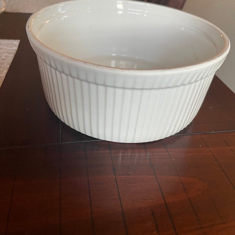 Apilco France porcelain soufflé baking dish 7-3/4”